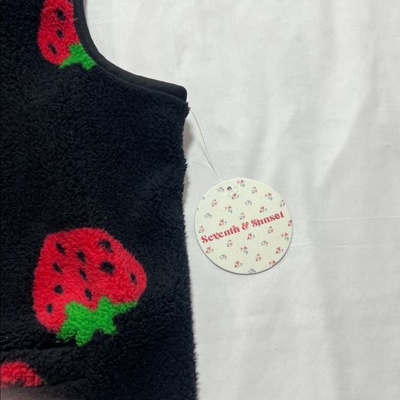 Seventh and sunsets Sherpa strawberry vest size XL - Picture 3 of 9
